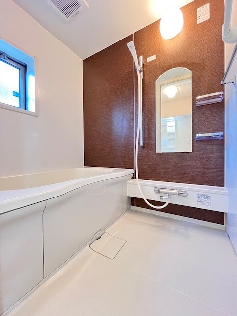 クローバーヒルズⅡ 106号-6