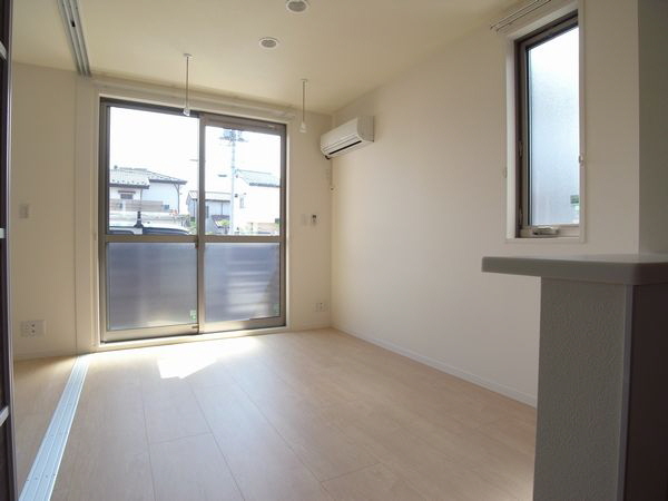 ポルタ　フェリーチェ 103号-2