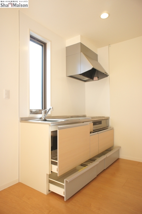 ジュピター陽東　弐番館 201号-3