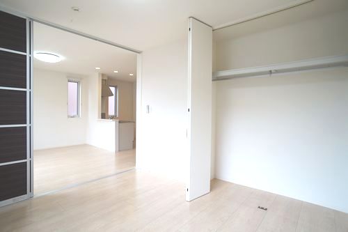 ヴィヴァーチェⅡ 203号-6