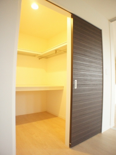 ヴィヴァーチェⅢ 202号-8