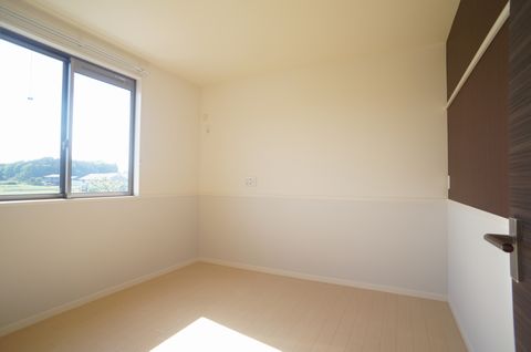 メゾン・ティアラⅢ 202号-7