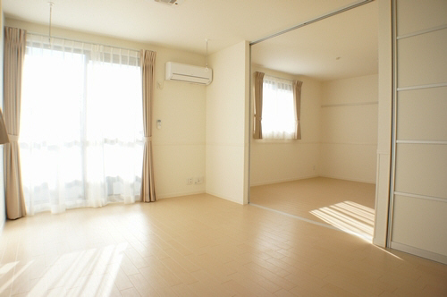 カーサ・デ・アニマレス B 201号-2