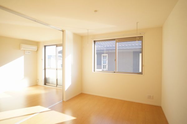 メゾン　アルディＡ 201号-6