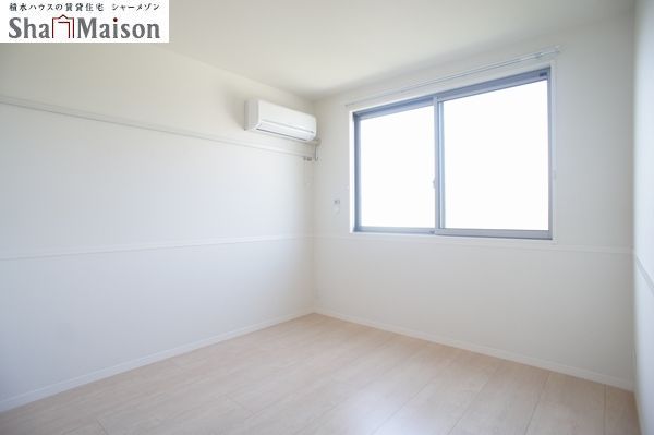 グリーン・ヴィラ 201号-8