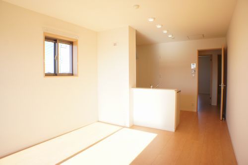 アヴァンセ・ア・グランD 305号-3