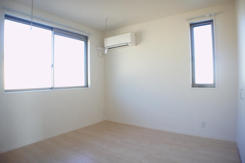 メゾン サンフラワーE棟 202号-6