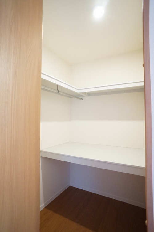 メゾン　ド　コリーヌ 105号-7