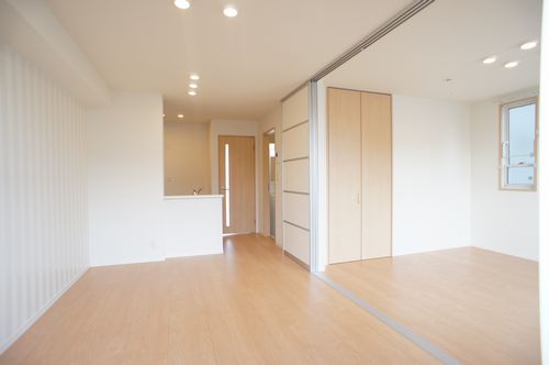 グランド・エミール　Ⅵ 101号-6