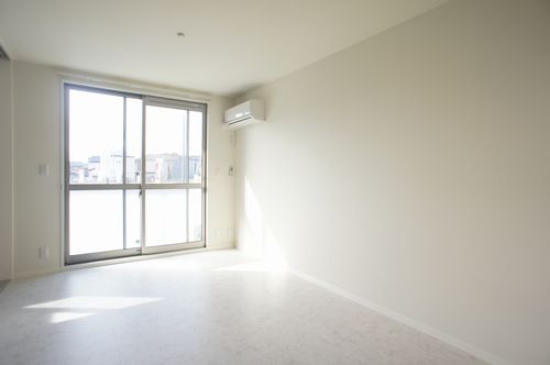 ヴィラーチェ　Ｐ 102号-3