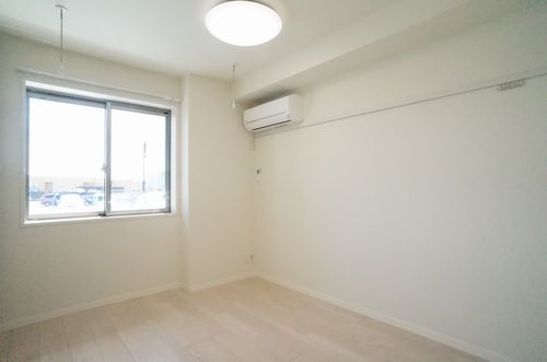 ＰＲＡＤＯ 302号-6