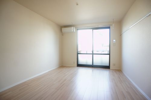 ラ・ルミエールⅡＢ 103号-3