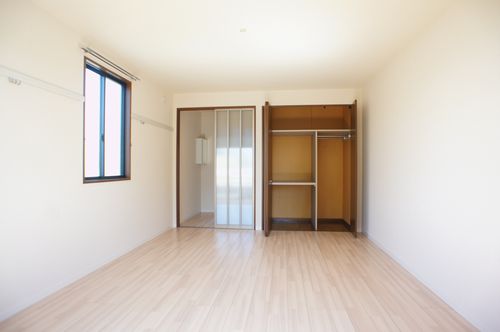 ラ・ルミエールⅡＢ 105号-3