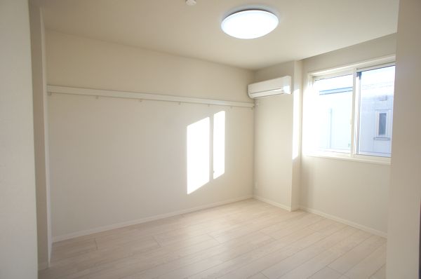 エスポワール・ウエスト 202号-5