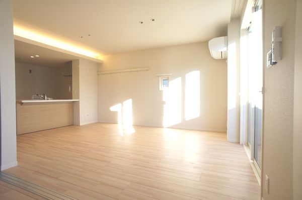 エスポワール・ウエスト 203号-3