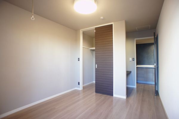 ＥＡＳＴ　ＢＡＳＥ 301号-6