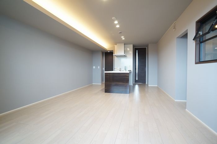 プラネット 301号-2