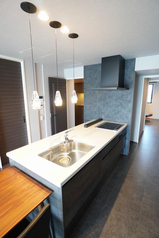 ラフィーネ　泉が丘 301号-3