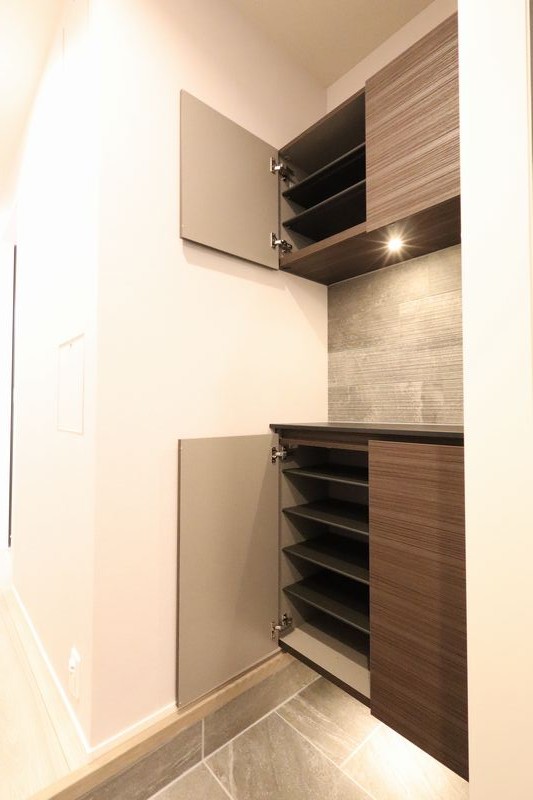 ザ　グランド　自治医大 102号-9