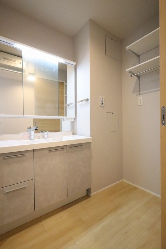 ザ　グランド　自治医大 305号-5