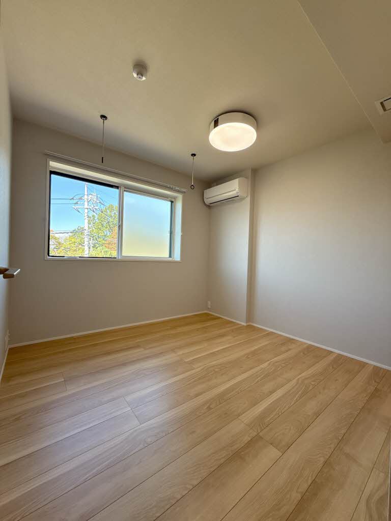 ザ　グランド　自治医大 305号-8