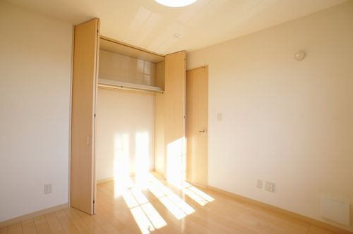 ファミール・メゾン 201号-5