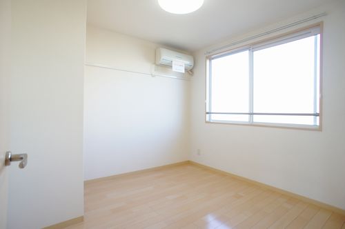 ファミール・メゾン 201号-6