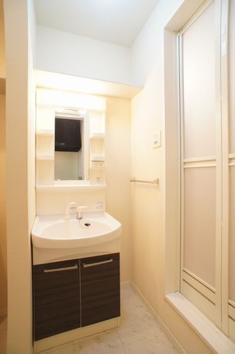 コナ・ヴィレッジＥ 201号-3