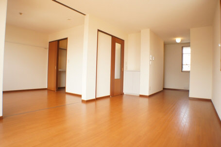 ソレアードＢ 201号-3