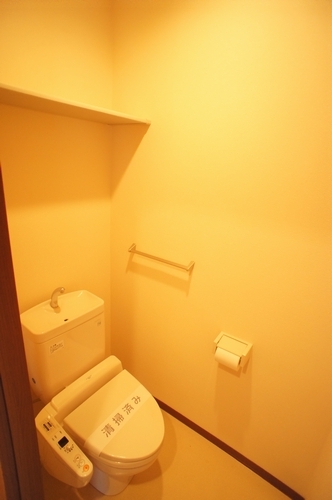 ヴィラ・リーリエ 202号-9