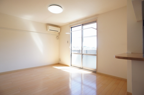 ヴィラ・ポレールＢ 202号-2