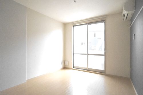 クレシェンテE 103号-3