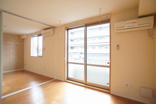 パティオ・ソレイユ 102号-3