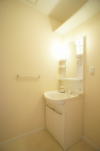 ウィステリアＤ 203号-6