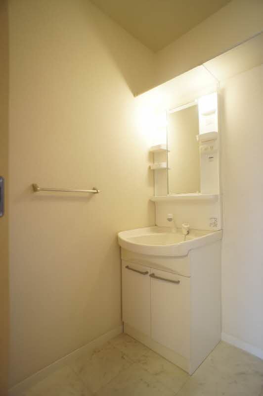 スマイルコートＢ 201号-8