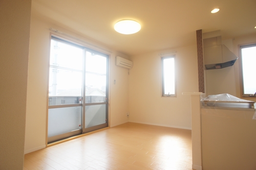 ラティールC 203号-2