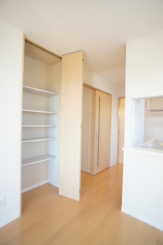 セレーノＡ 201号-4