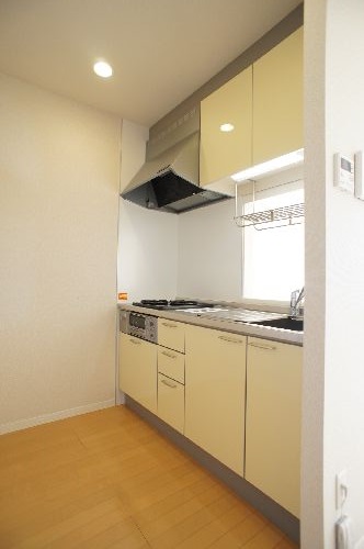 ルミエール中居Ⅲ 202号-3
