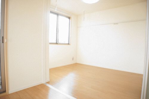 ラフィネ蒼海 205号-4