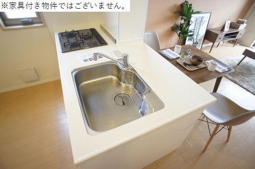 インペルヴィレッジ 201号-3