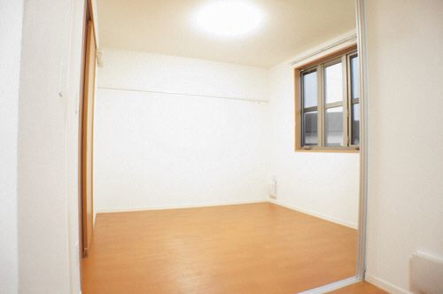 アーク　パラシオン 203号-3