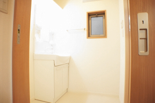 アーク　パラシオン 205号-8