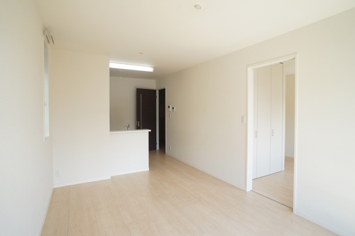 プレジールＡ 103号-3