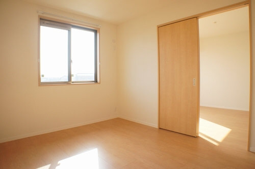 メゾン・ベルデュール一番館 202号-5