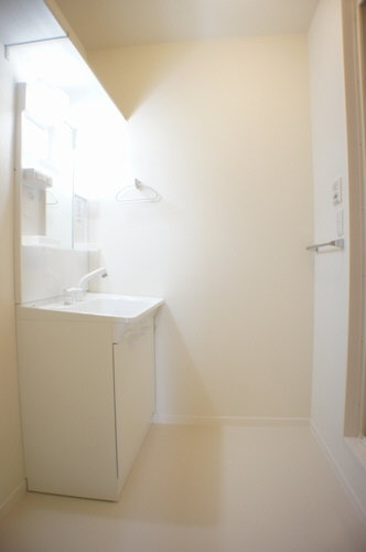 メゾン・ベルデュール一番館 202号-10