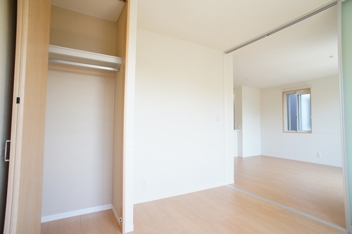 カロー　Ｃ 202号-6