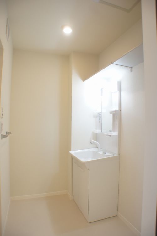 ウイング西城南B 203号-9