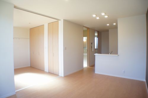 シャーメゾン大町 102号-3
