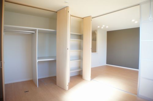 シャーメゾン大町 102号-4