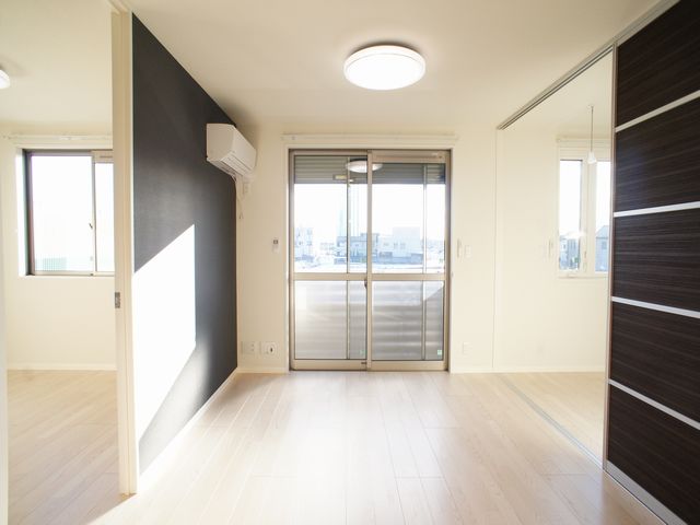 インペリアル　イースト 201号-2